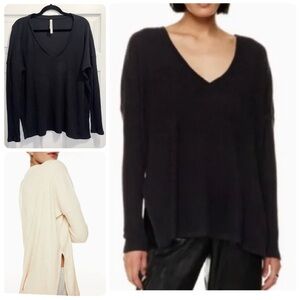 Aritizia Group Babaton Black Traverse Long-sleeve Top Oversized Sweater Medium